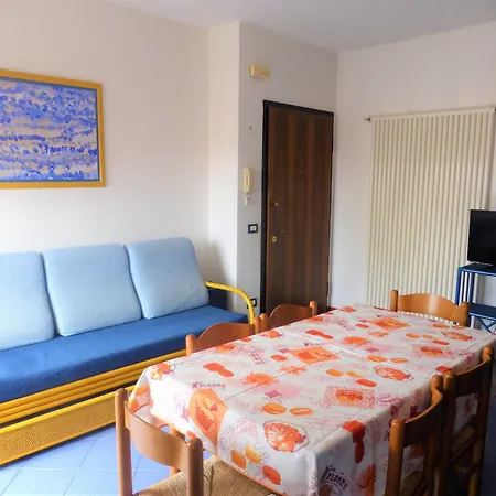 Mimosa Apartment *